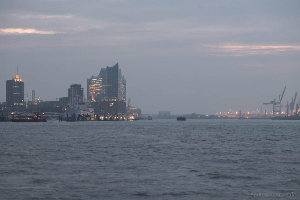 Sonnenaufgang mit einer 50% Skyfire Wahrscheinlichkeit. Es regnete zudem.