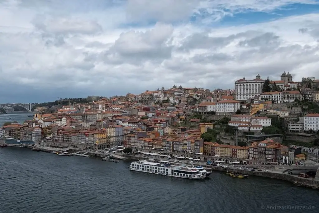 Blick auf die Altstadt von Porto
