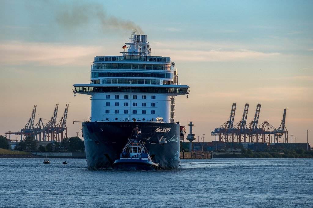 Mein Schiff 6 in Hamburg