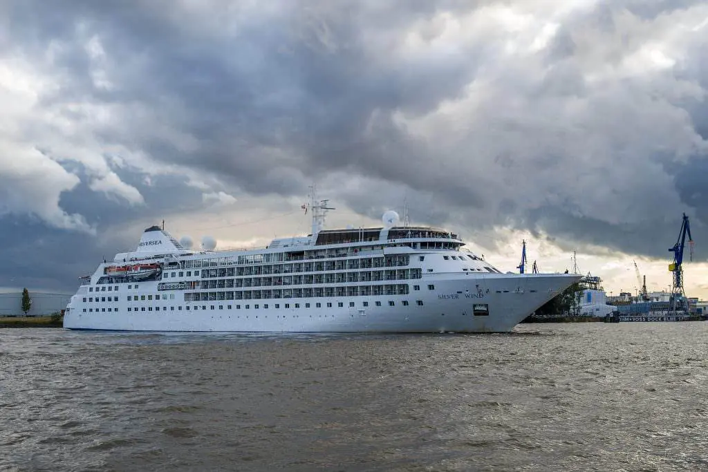 Erstanlauf der Silver Wind in Hamburg