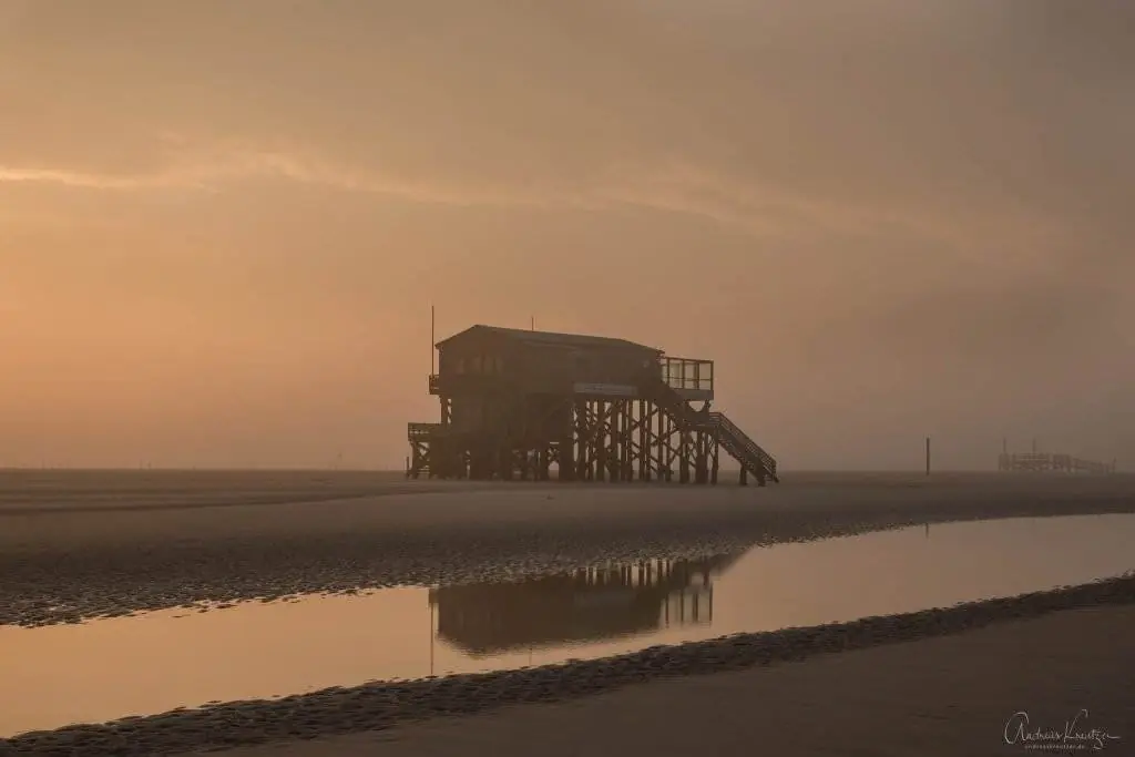 Pfahlbauen in Sankt Peter Ording