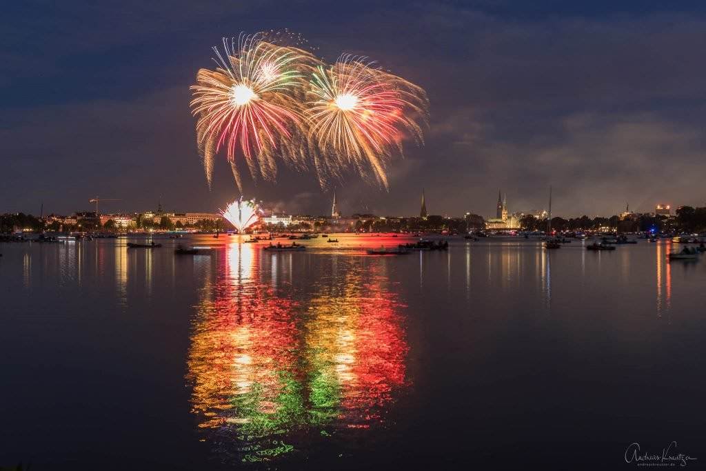 Feuerwerk zum Kirschblütenfest