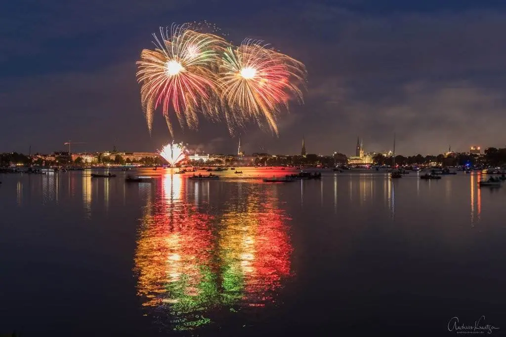 Feuerwerk zum Kirschblütenfest