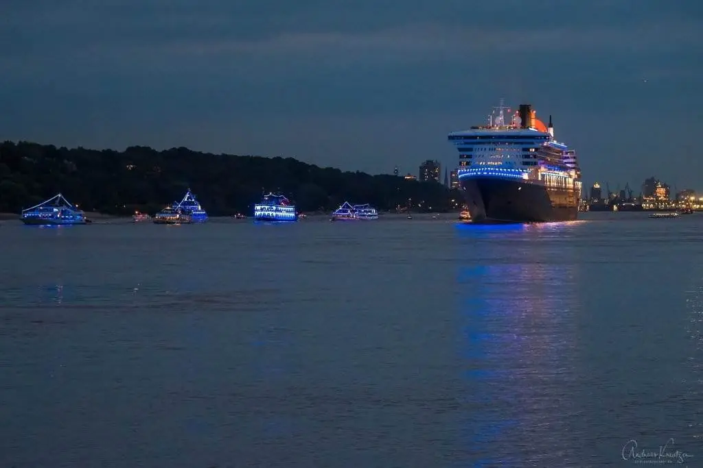 Queen Mary 2 10 Jahre Blue Port