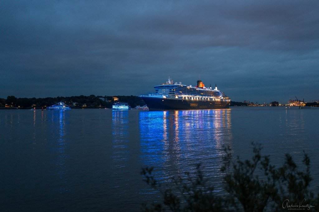 Queen Mary 2 10 Jahre Blue Port