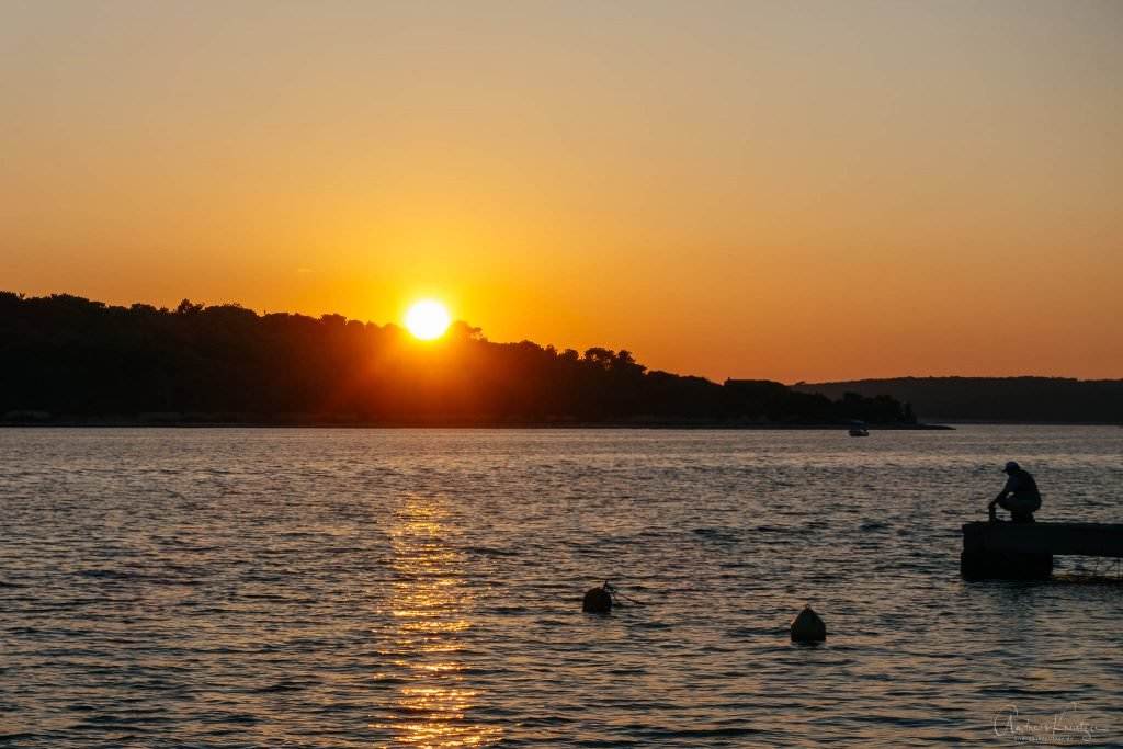Sonnenuntergang über Otocic Koludarac in Kroatien