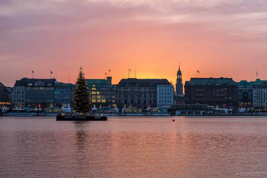 Binnenalster mit Alstertanne