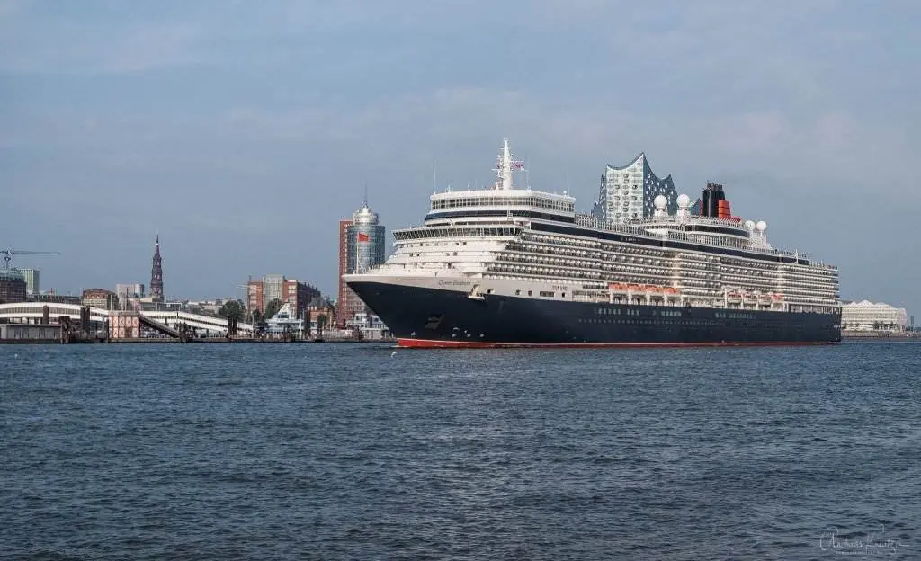 Queen Elisabeth in Hamburg
