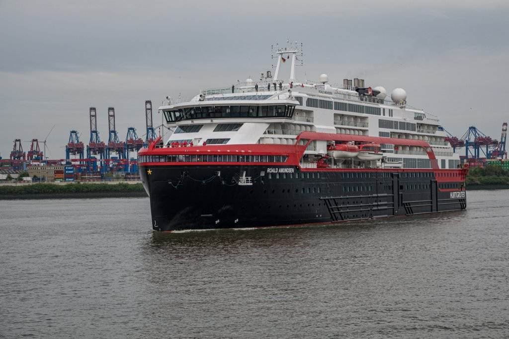 MS Roald Amundsen