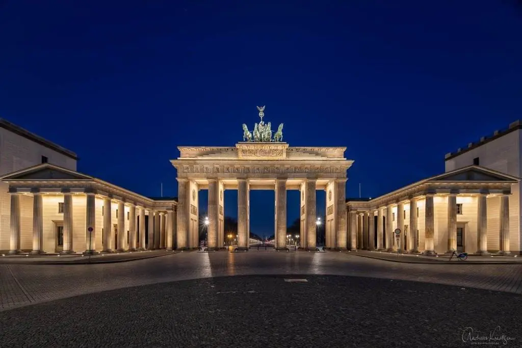 Brandenburger Tor zur blauen Stunde