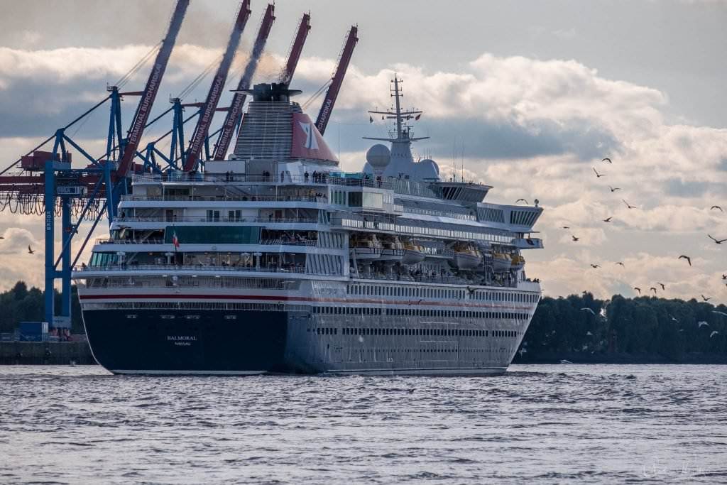 Kreuzfahrtschiff Balmoral in Hamburg