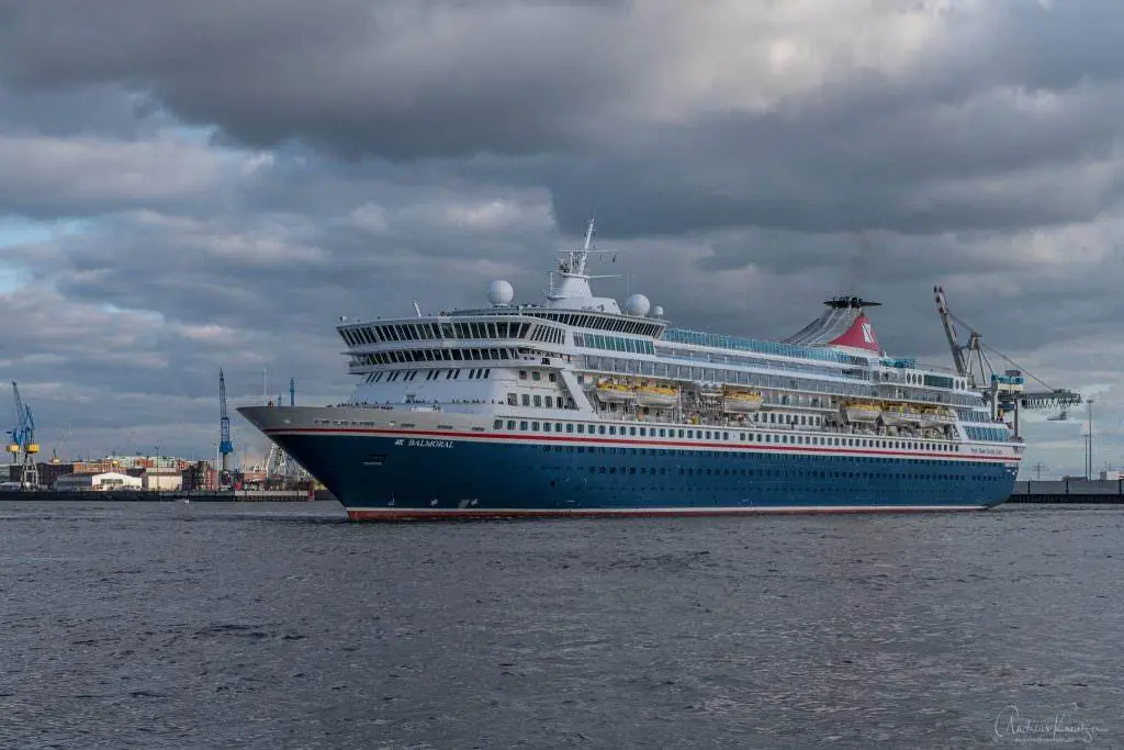 Kreuzfahrtschiff Balmoral in Hamburg