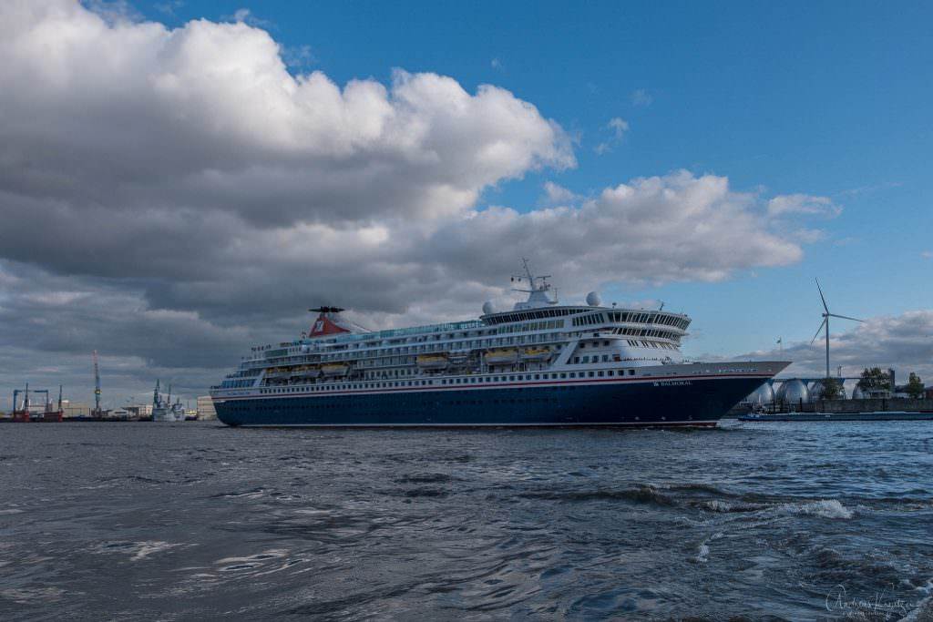 Kreuzfahrtschiff Balmoral in Hamburg