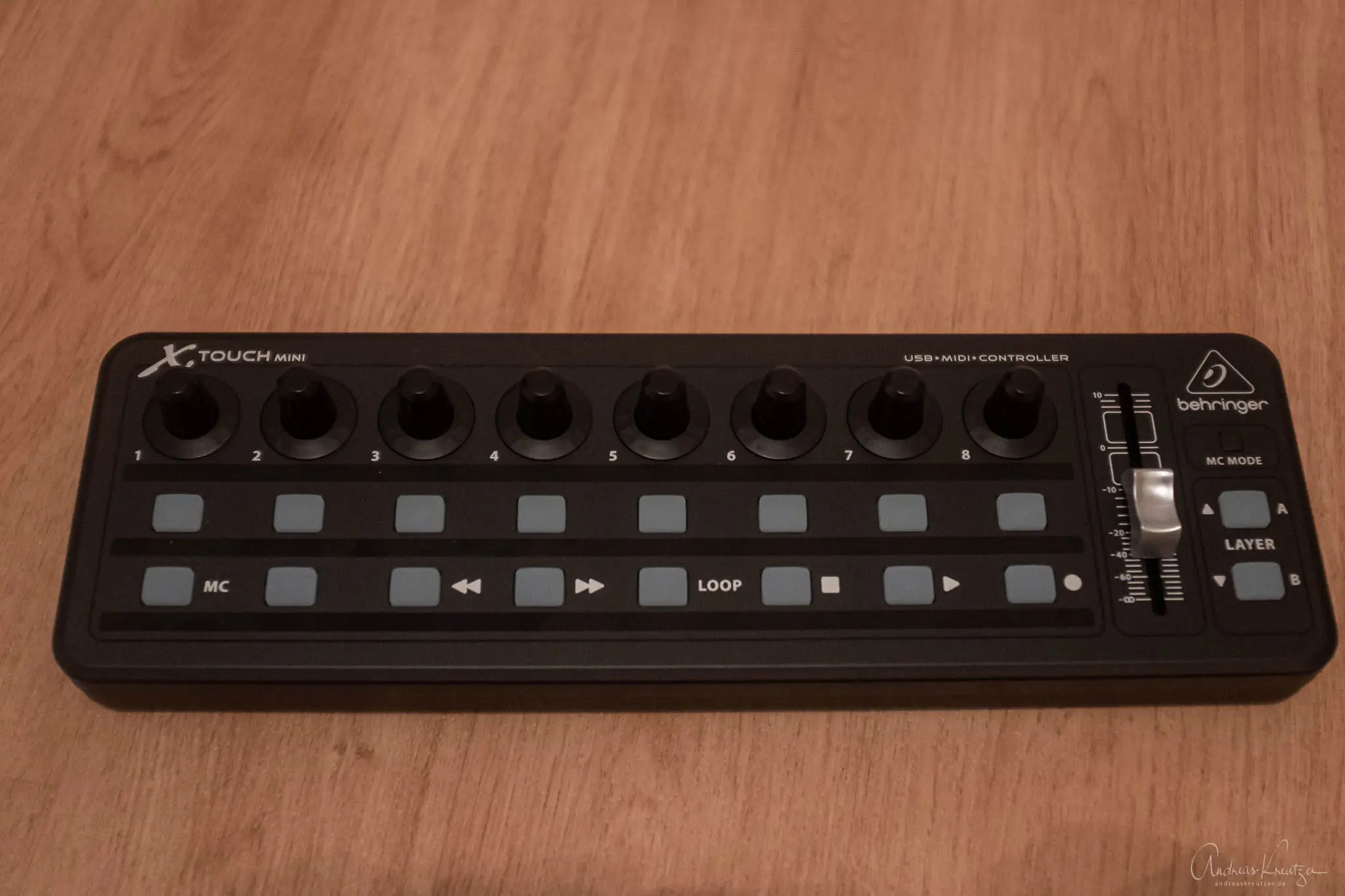 Behringer X Touch mini