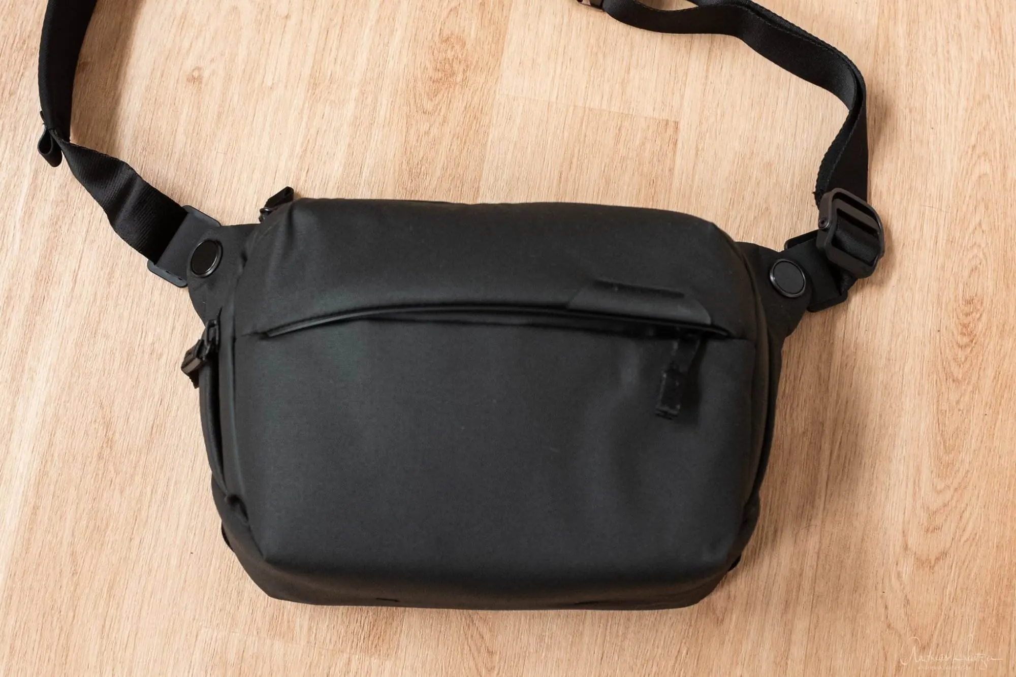 Peak Design Everyday Slingbag