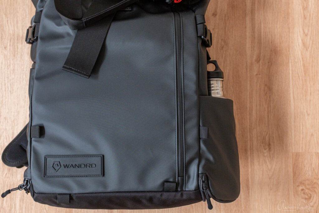 WANDRD PRVKE mit Trinkflasche