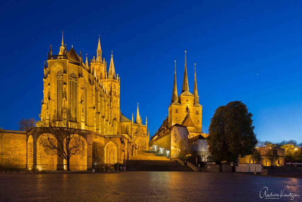 Erfurter Dom zur blauen Stunde