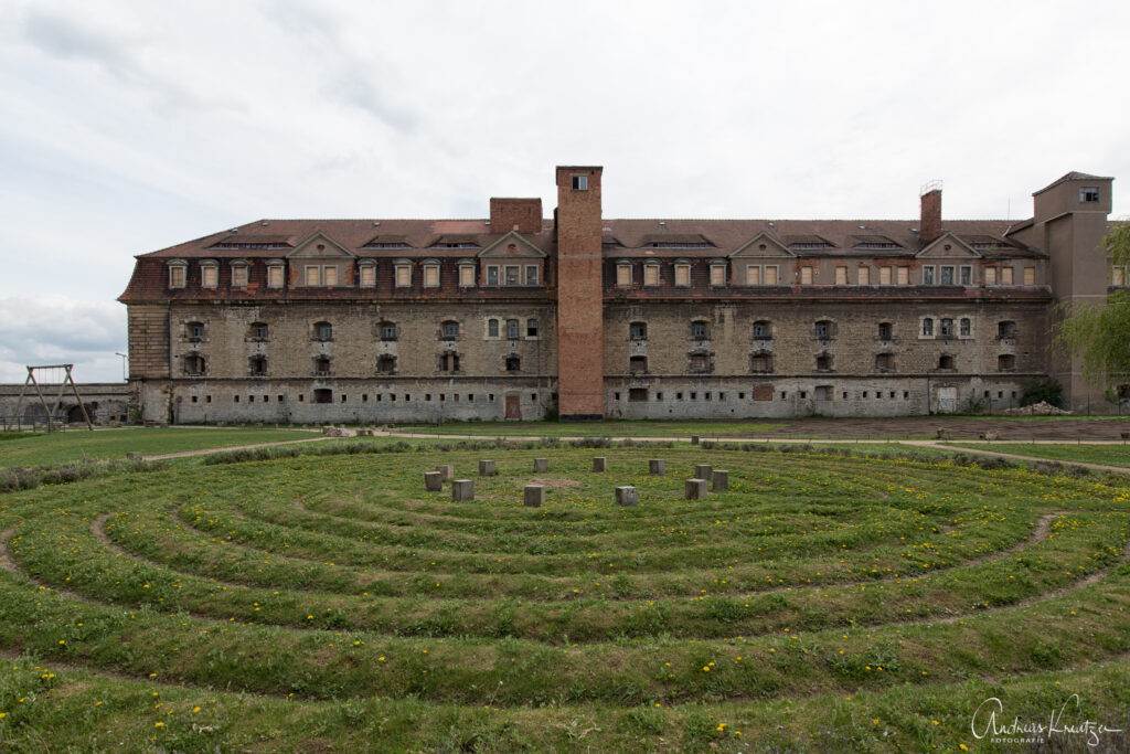 Zitadelle Petersberg II