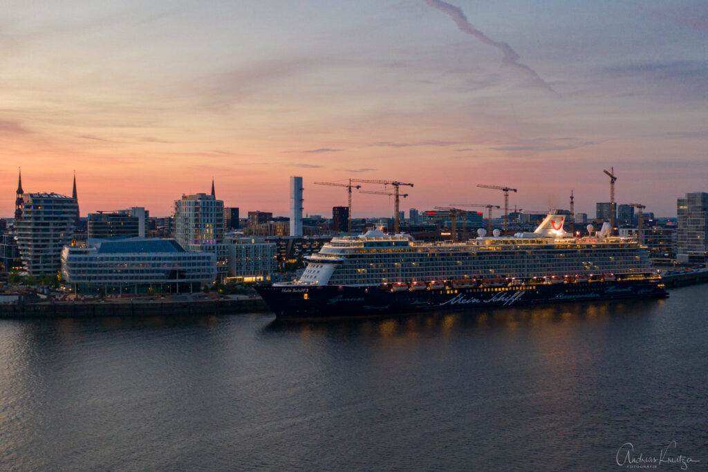Mein Schiff 3 in der HafenCity