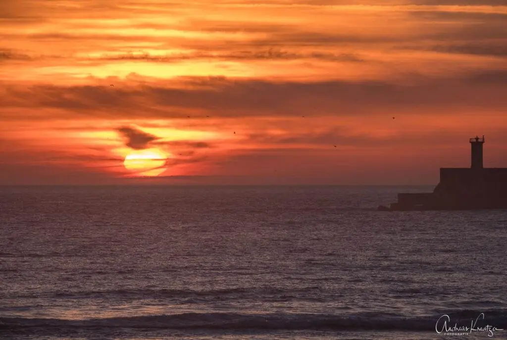 Sonnenuntergang am Strand von Matosinhos