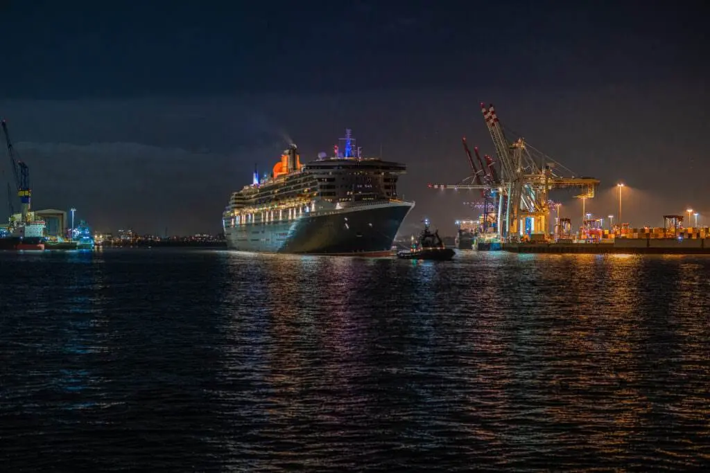 Queen Mary 2