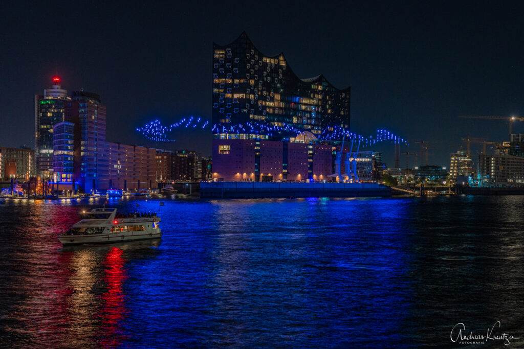 Geburtstag der Elbphiharmonie mit Drohnenshow