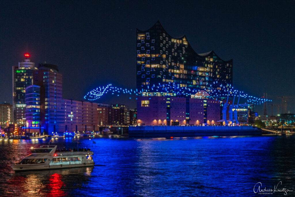 Geburtstag der Elbphiharmonie mit Drohnenshow