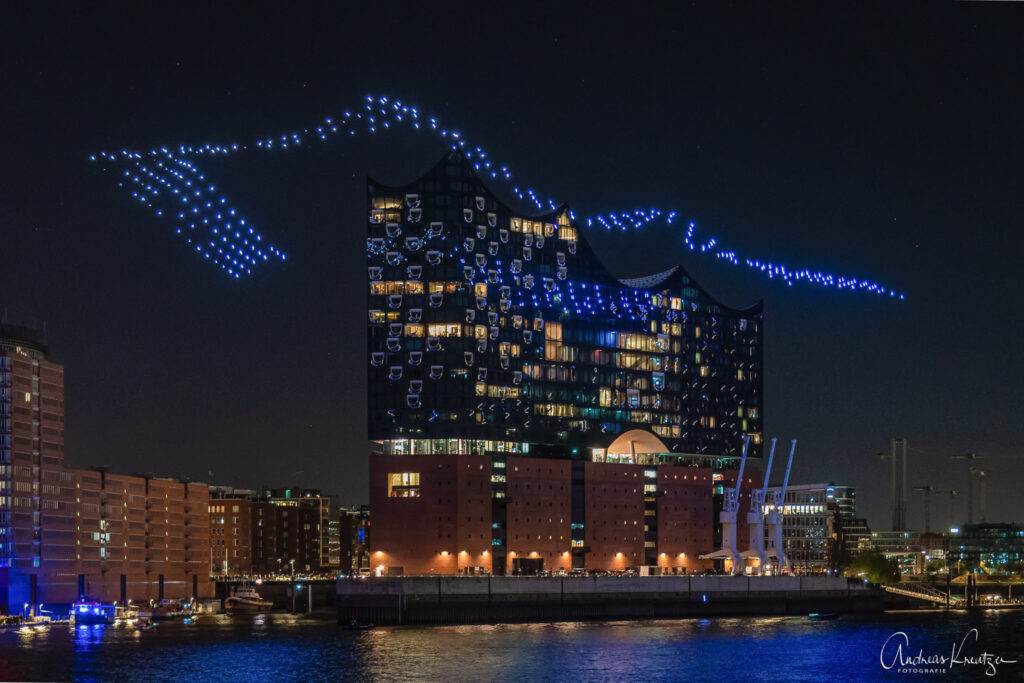 Geburtstag der Elbphiharmonie mit Drohnenshow