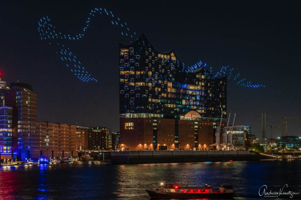 Geburtstag der Elbphiharmonie mit Drohnenshow