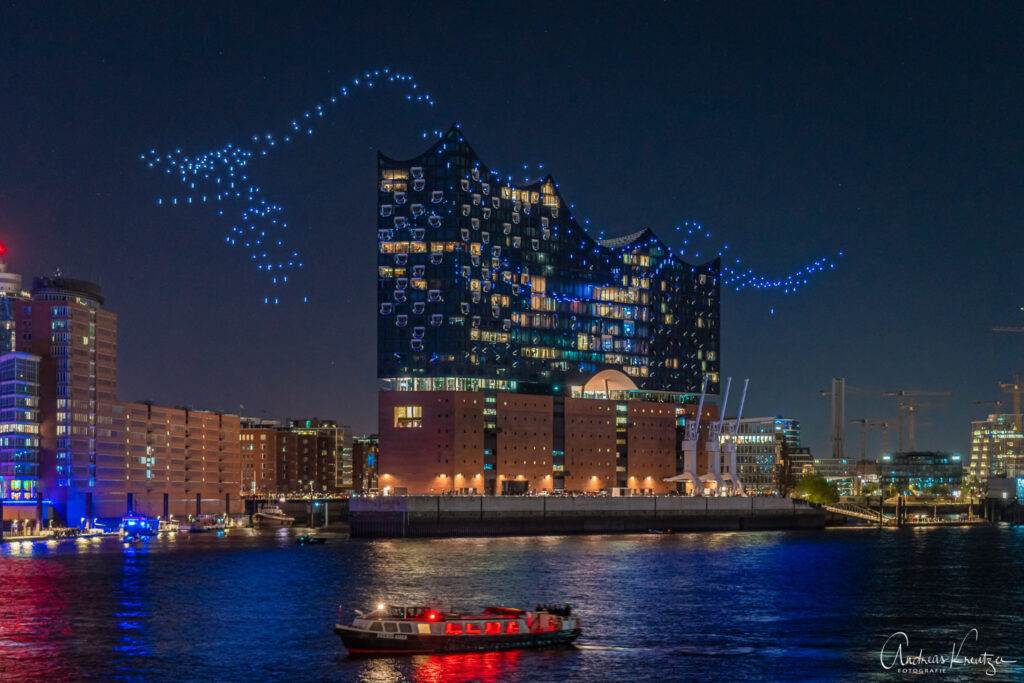 Geburtstag der Elbphiharmonie mit Drohnenshow