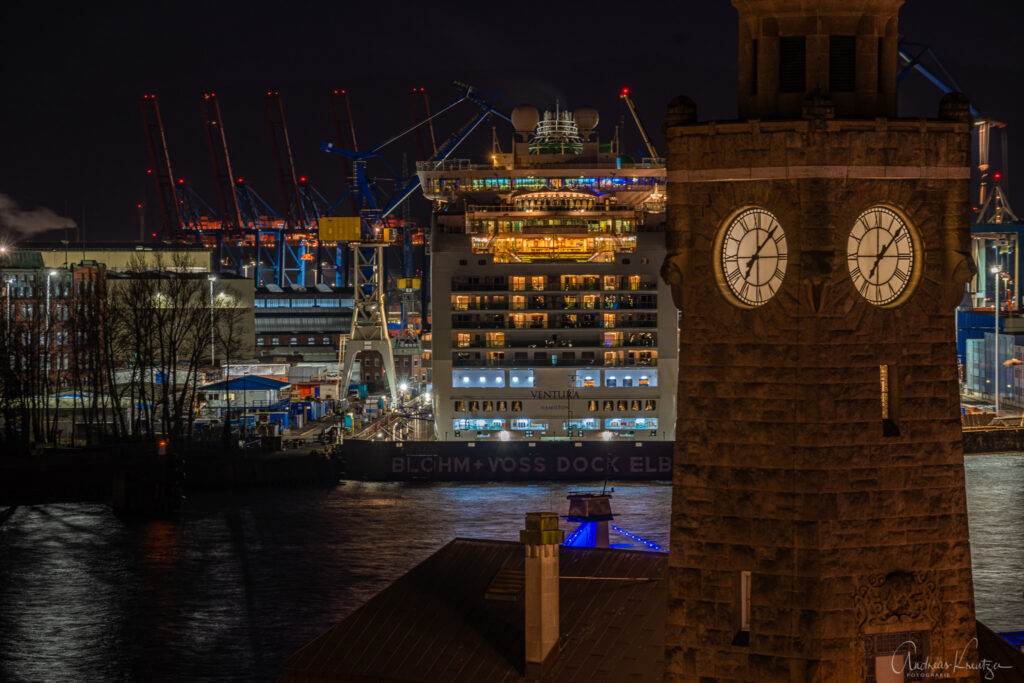 Ventura im Dock von Blohm und Voss