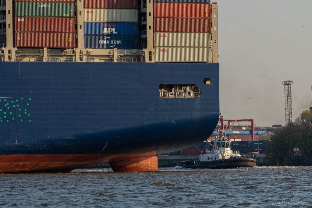 CMA CGM Louvre