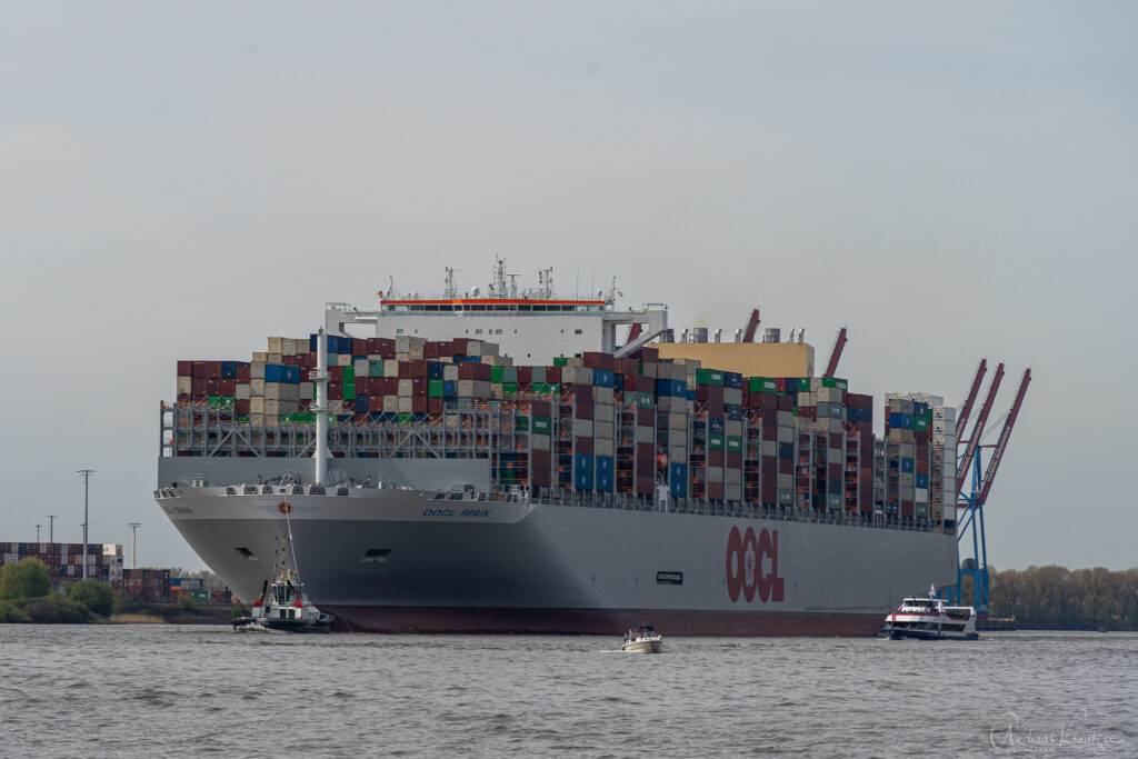 Containerschiff OOCL SPAIN