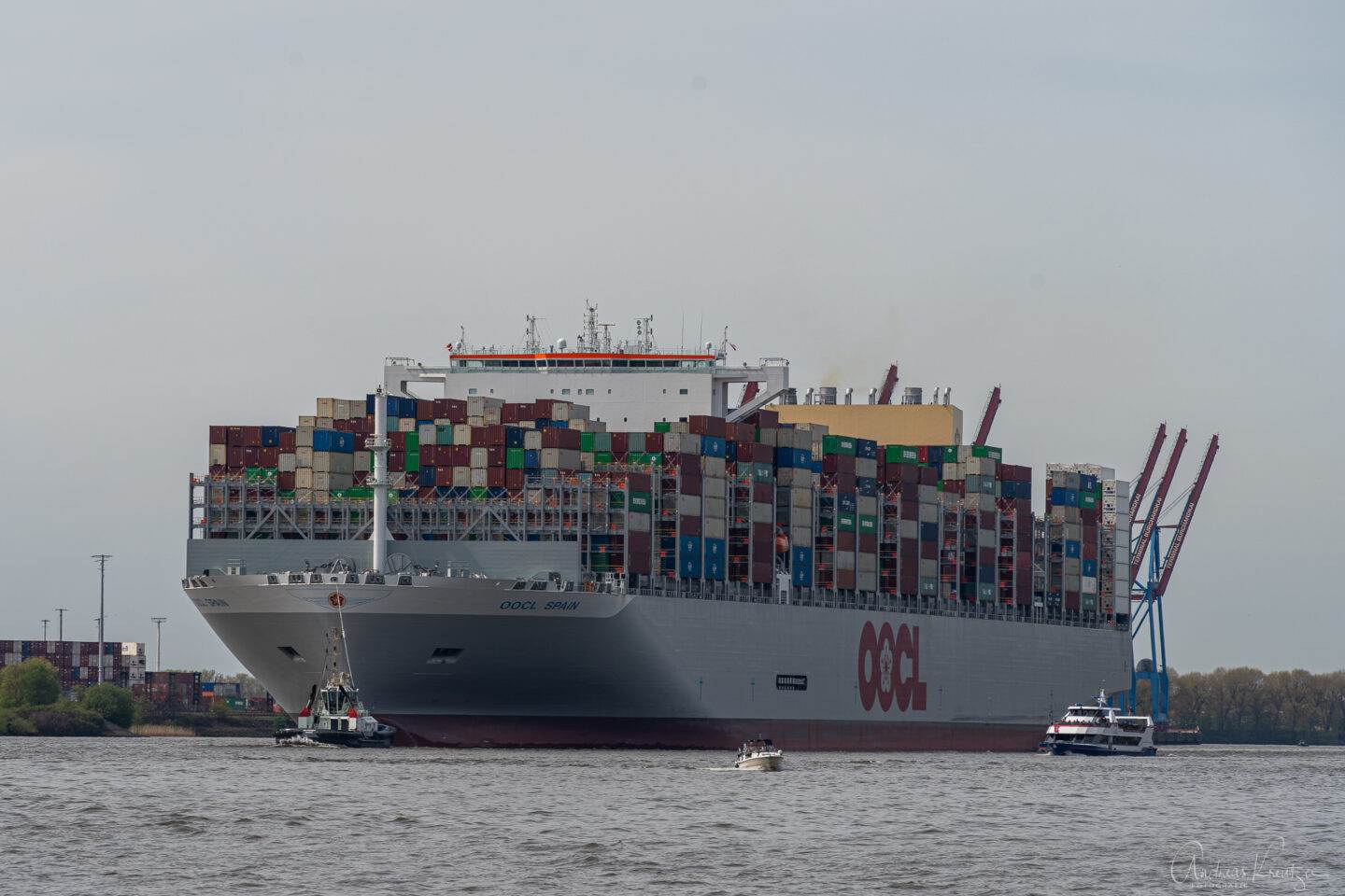 Containerschiff OOCL SPAIN