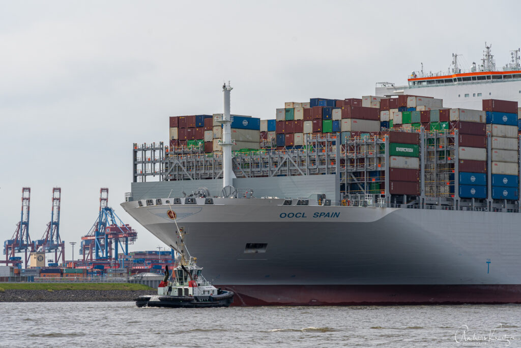 Containerschiff OOCL SPAIN