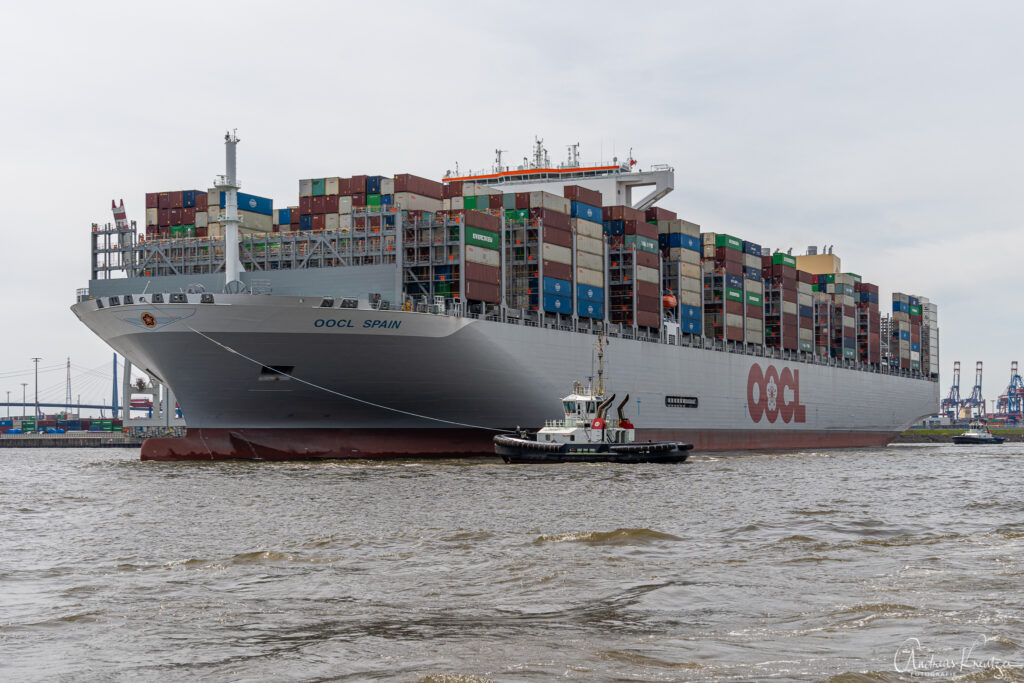 Containerschiff OOCL SPAIN
