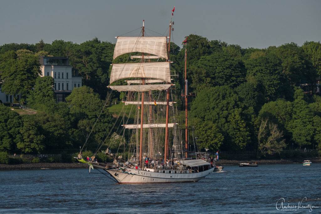 Auslaufparade beim 829. Hafengeburtstag