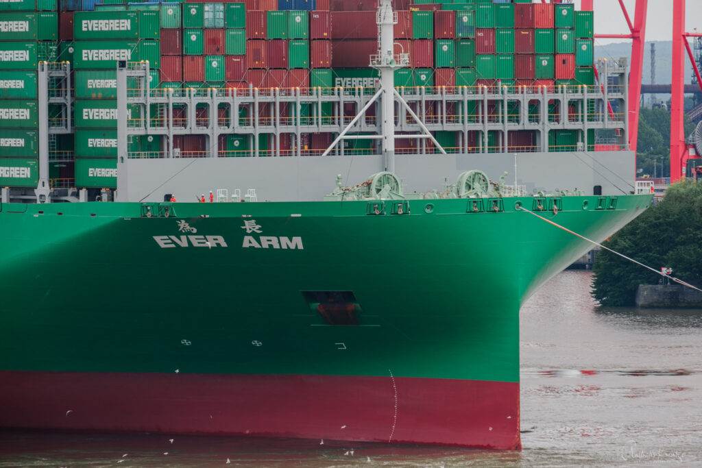 Containerschiff Ever Arm