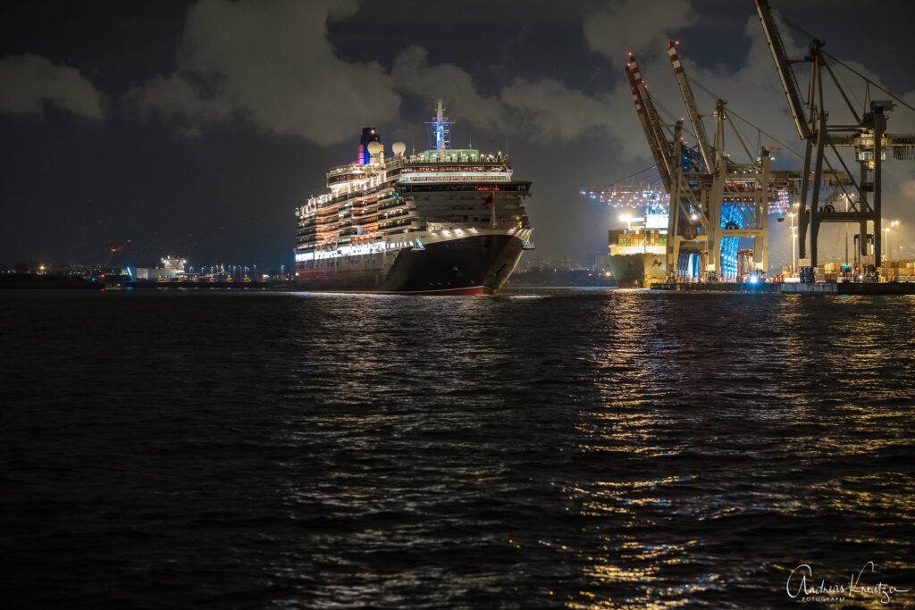 Queen Victoria in Hamburg