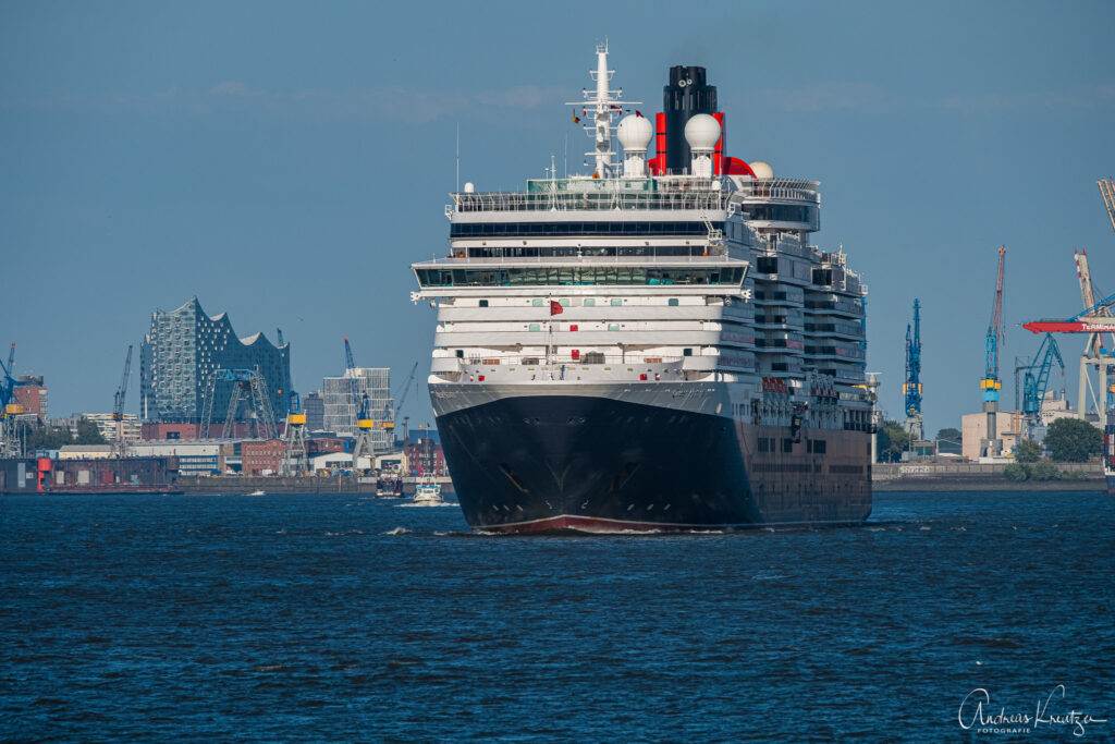 Queen Victoria in Hamburg