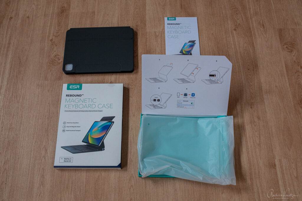 ESR Rebound Magnetic Keyboard Case