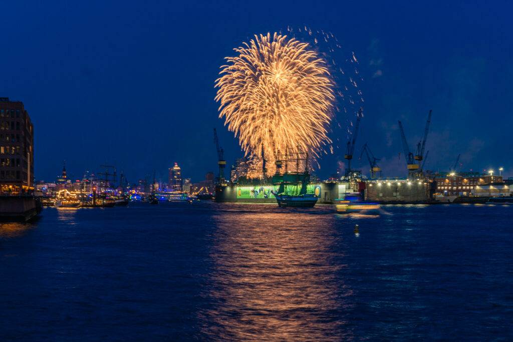 Feuerewerk beim 835. Hafengeburtstag
