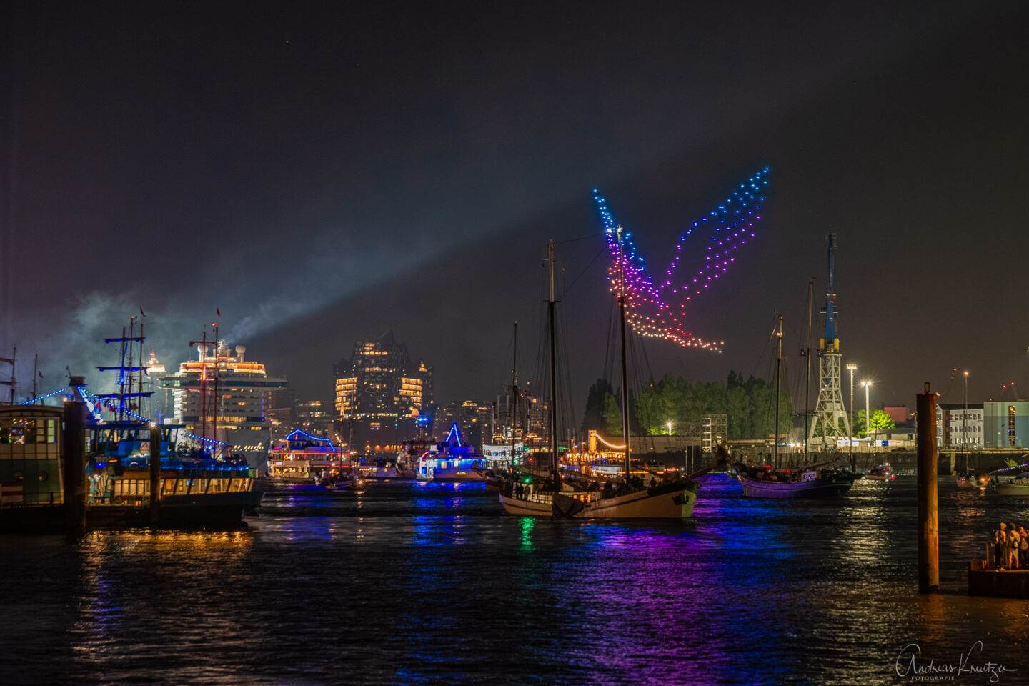 Drohnenshow beim 835. Hafengeburtstag