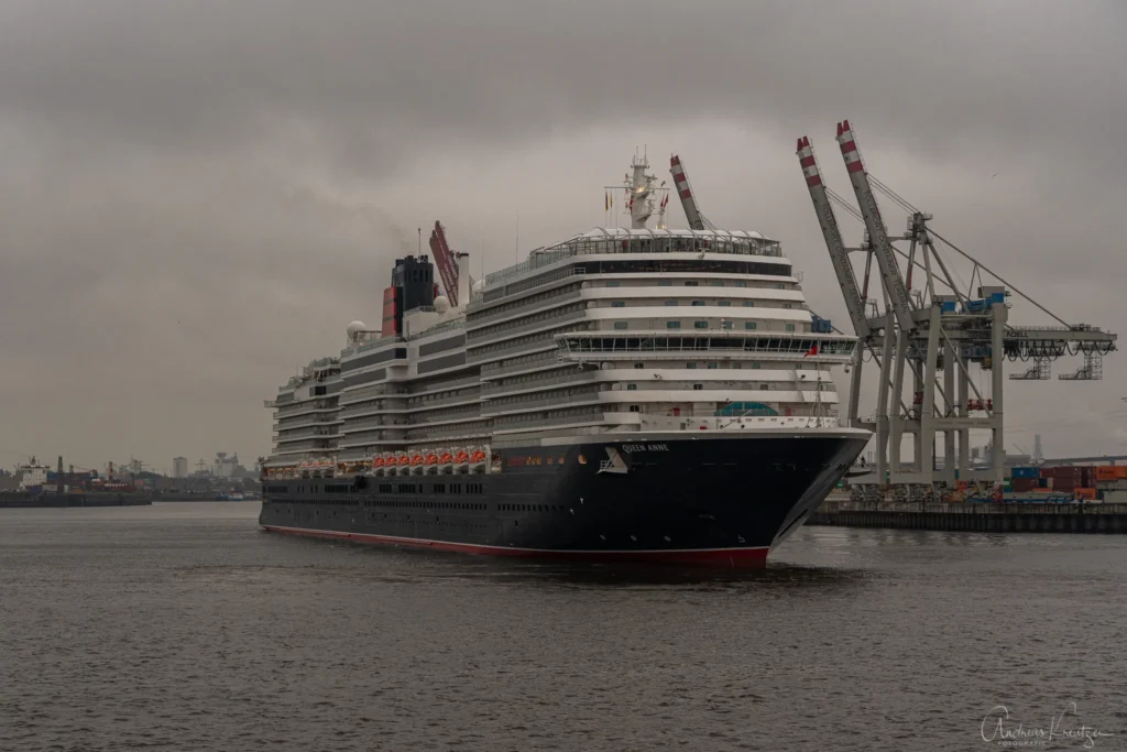 Queen Anne in Hamburg