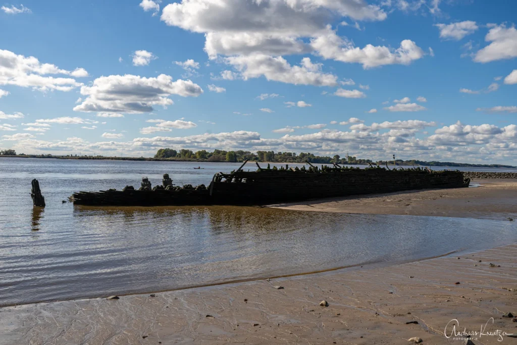 Schiffswrack Polstjernan von Blankenese