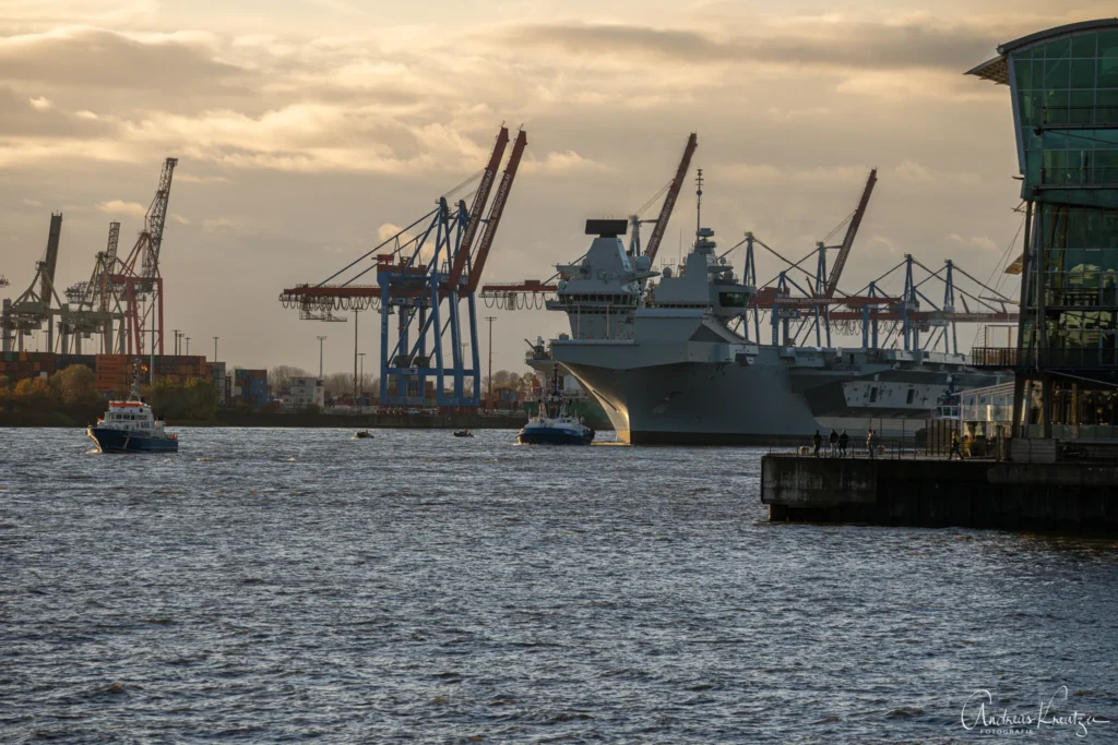 Flugzeugträger HMS Queen Elizabeth