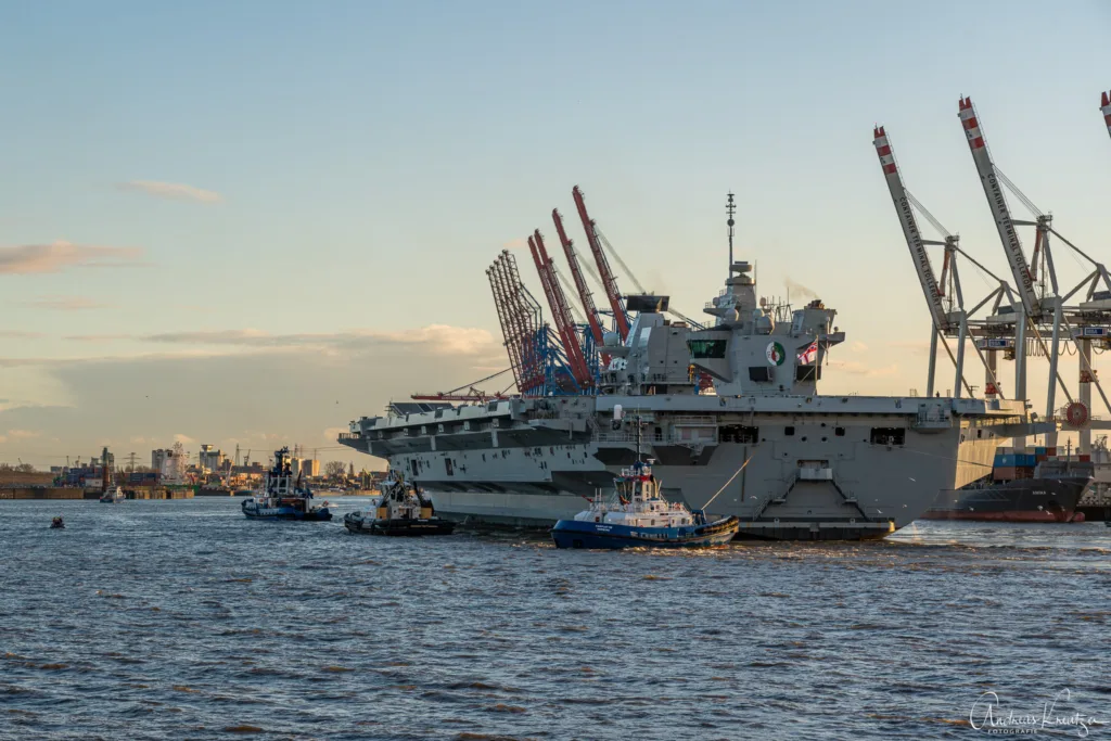 Flugzeugträger HMS Queen Elizabeth
