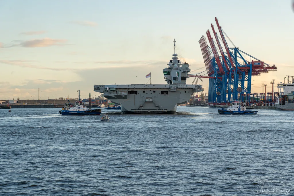 Flugzeugträger HMS Queen Elizabeth