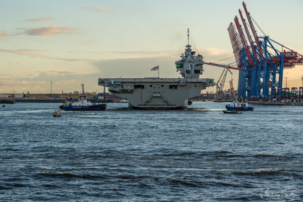 Flugzeugträger HMS Queen Elizabeth