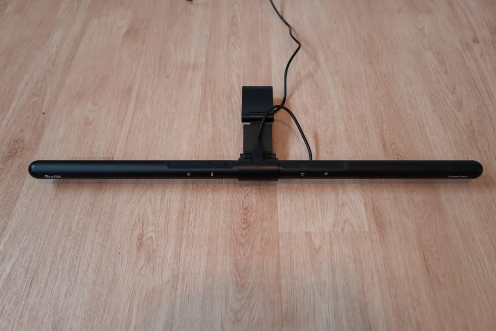 Quntis Monitor Lampe